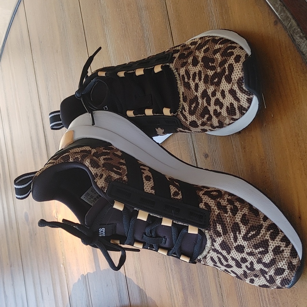 Adidas Womans Running Shoe